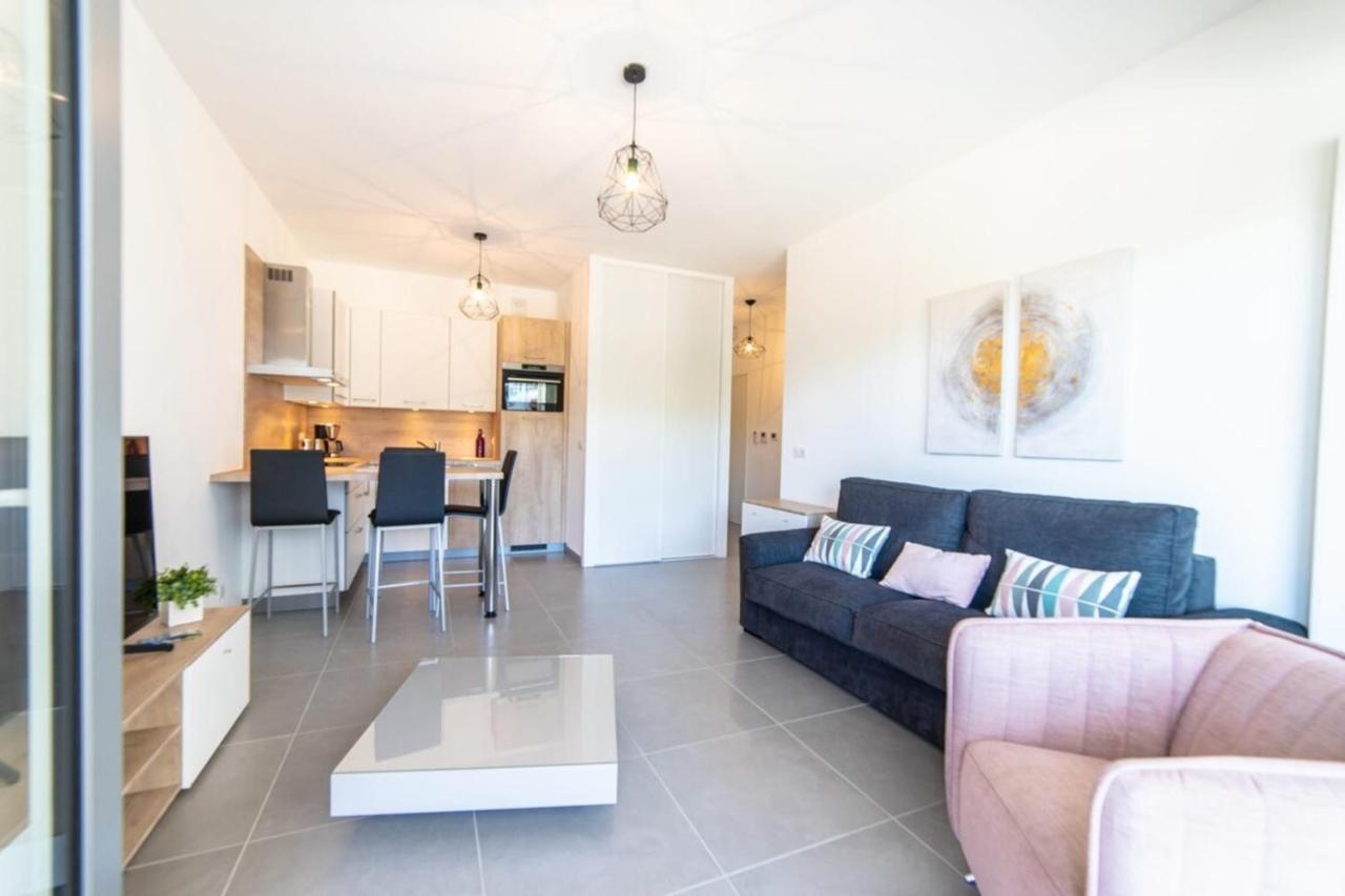 Apartment Close To The Old Town And The Lake Annecy Luaran gambar